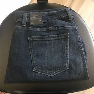 NEW Lane Bryant Low Rise Super Stretch Capri Jeans 18